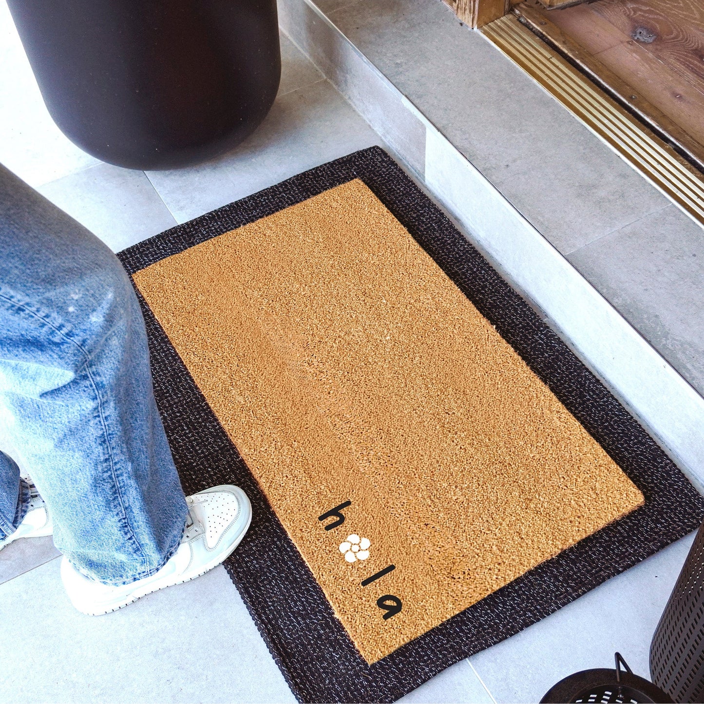 Hola Daisy Natural Coir Doormat - 17x30
